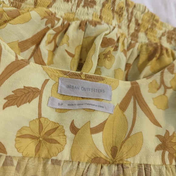 Urban Outfitters 70s Print Peasant Top - Picture 6 of 6